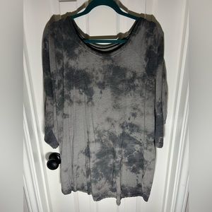 Torrid shirt size 3 (XXXL)